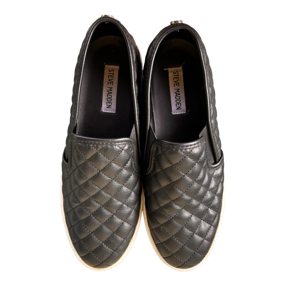 STEVE MADDEN size 10 black loafer